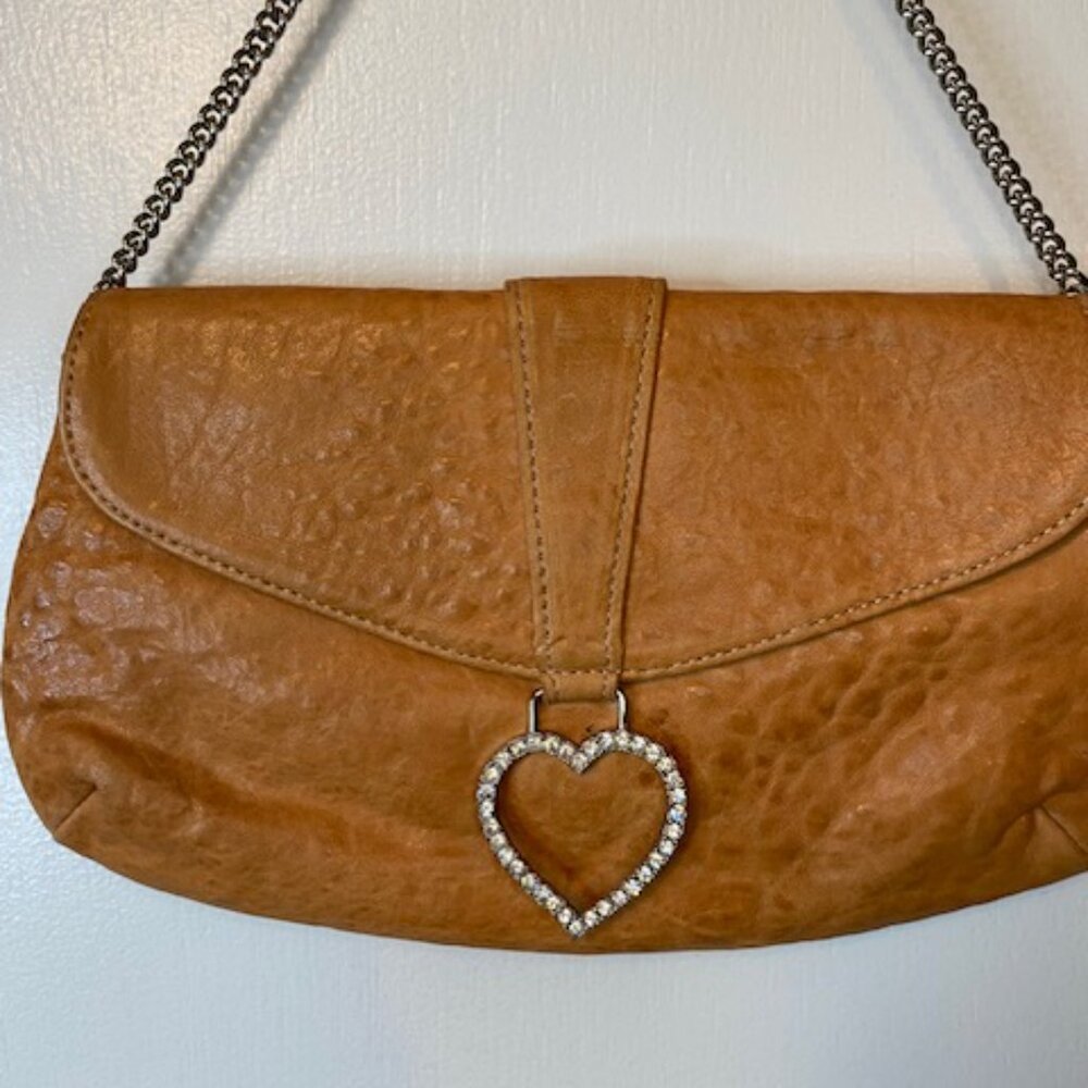 Sherry Wolf Crystal Peace Heart Leather Convertible Clutch Bag w/Chain - Picture 3 of 9